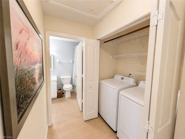2888 Crown Pointe BLVD, Naples, FL 34112