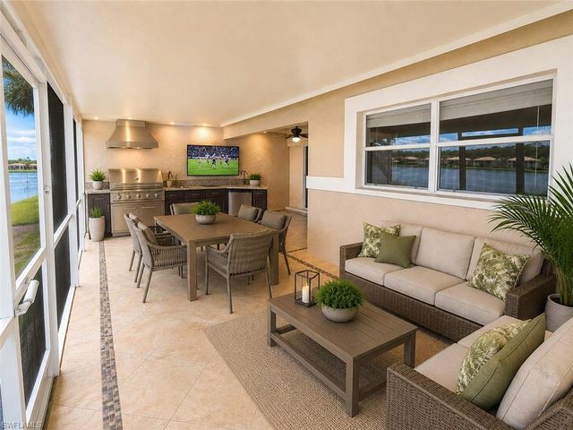 2888 Crown Pointe BLVD, Naples, FL 34112
