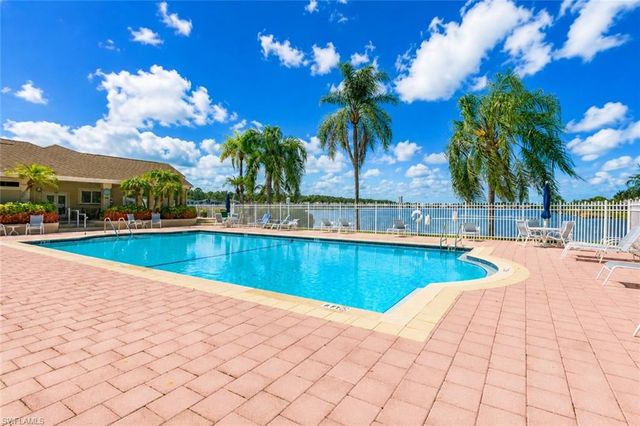 2888 Crown Pointe BLVD, Naples, FL 34112