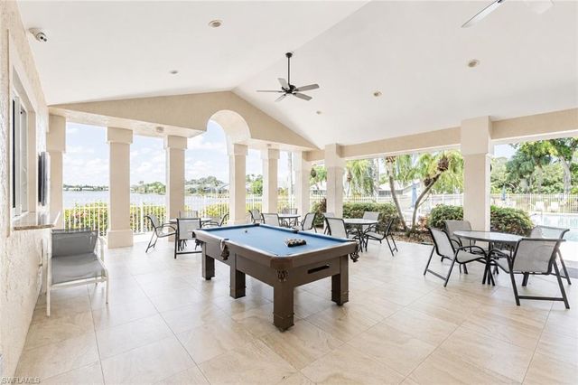 2888 Crown Pointe BLVD, Naples, FL 34112