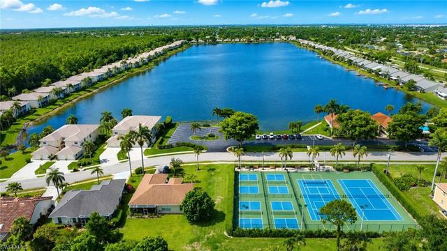 2888 Crown Pointe BLVD, Naples, FL 34112