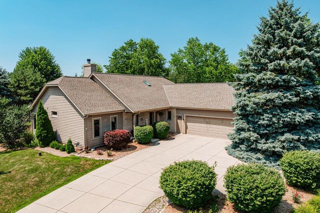 W279N5331 Hanover Hill COURT, Lisbon, WI 53089