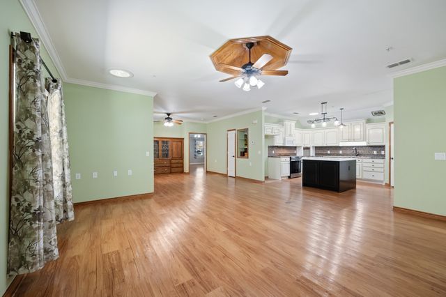 104 Enchanted Court, Red Oak, TX 75154