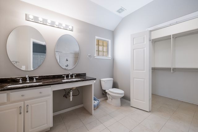 104 Enchanted Court, Red Oak, TX 75154