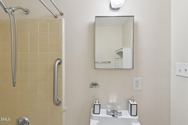 555 Dacian Road, Raleigh, NC 27610