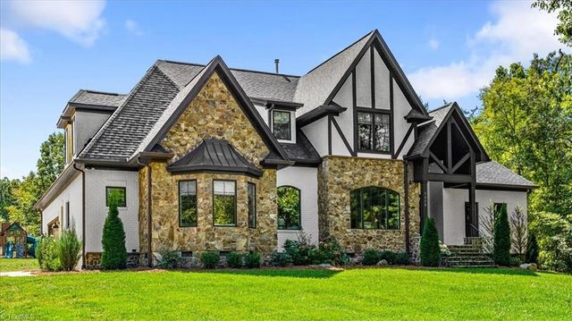7376 Hidden View Drive, Oak Ridge, NC 27310