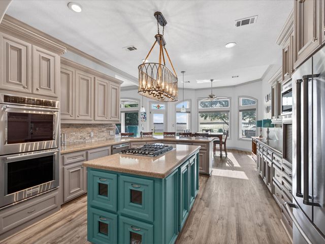 13991 Jbk Memorial Drive, Willis, TX 77318