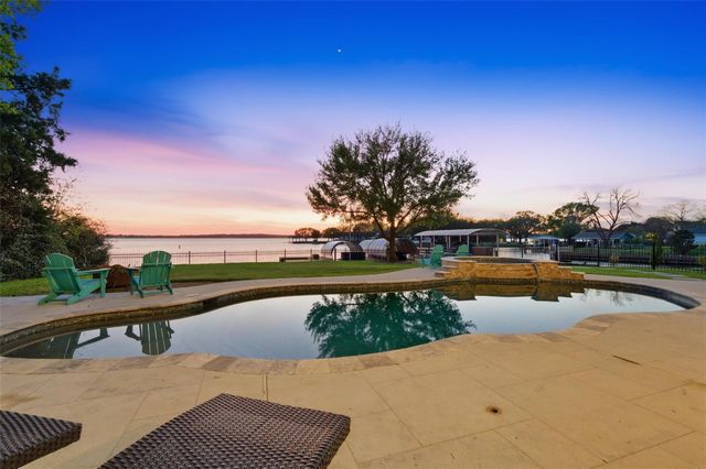 13991 Jbk Memorial Drive, Willis, TX 77318