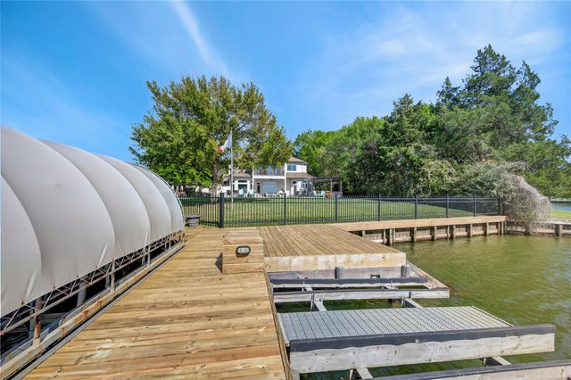 13991 Jbk Memorial Drive, Willis, TX 77318