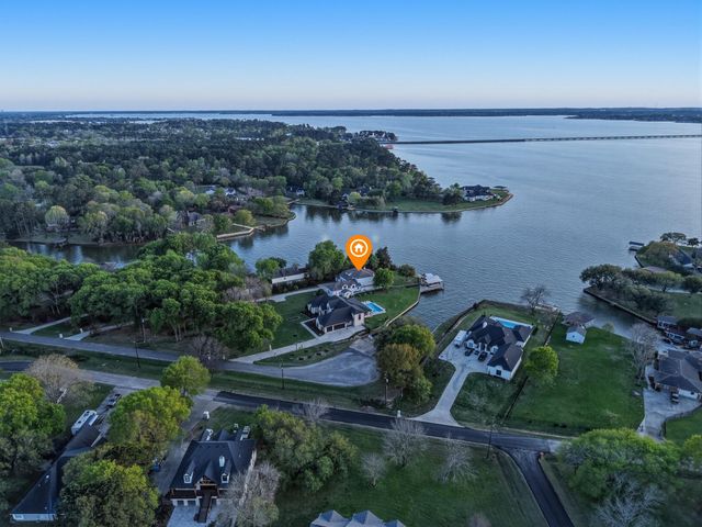 13991 Jbk Memorial Drive, Willis, TX 77318