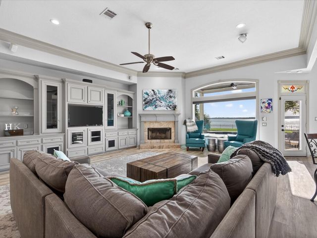 13991 Jbk Memorial Drive, Willis, TX 77318