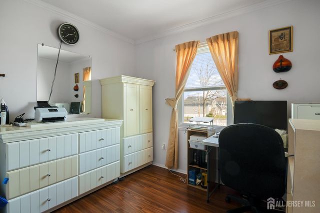 118 Wilton Avenue, Middlesex, NJ 08846