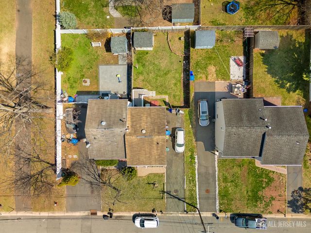 118 Wilton Avenue, Middlesex, NJ 08846