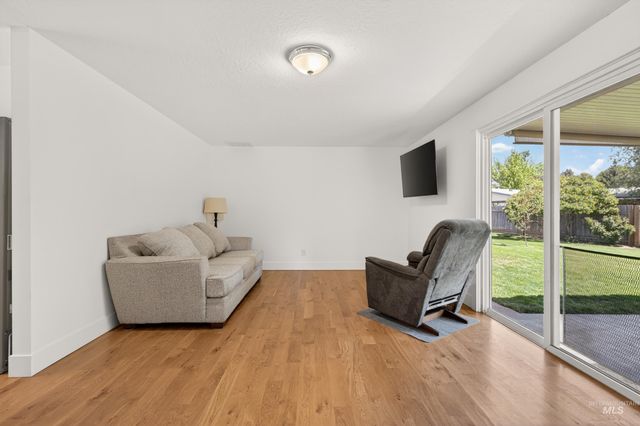 9675 W Caraway Dr, Boise, ID 83704