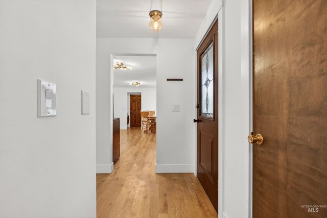 9675 W Caraway Dr, Boise, ID 83704