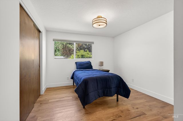 9675 W Caraway Dr, Boise, ID 83704