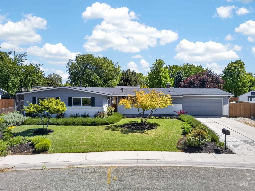 9675 W Caraway Dr, Boise, ID 83704