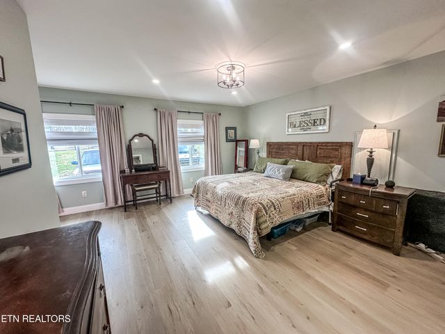 3739 Williams Mill Rd, Rockford, TN 37853