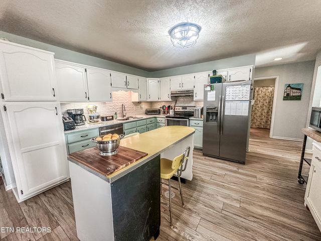 3739 Williams Mill Rd, Rockford, TN 37853