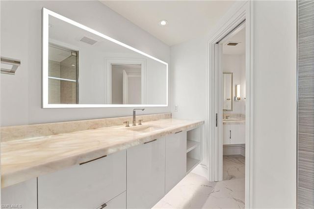 4951 Gulf Shore BLVD N # 103, Naples, FL 34103