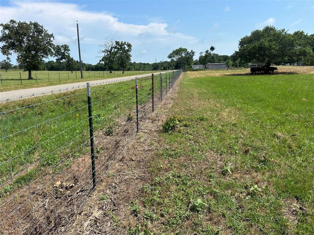 38535 Wiggins Road, Hempstead, TX 77445