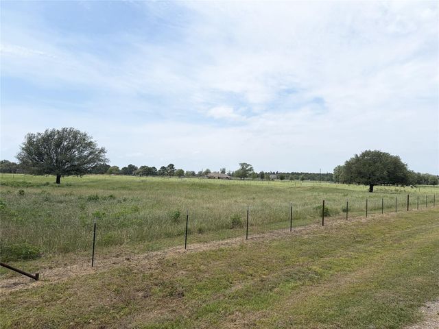 38535 Wiggins Road, Hempstead, TX 77445