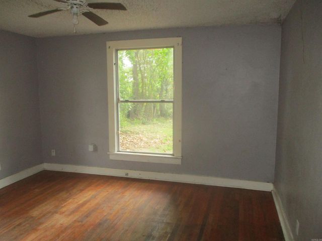 1812 W Long 17th Street, North Little Rock, AR 72114