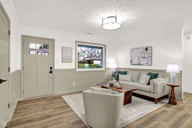 511 Boonesboro Road, Greenwood, IN 46142