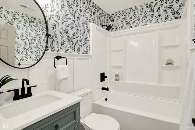 511 Boonesboro Road, Greenwood, IN 46142