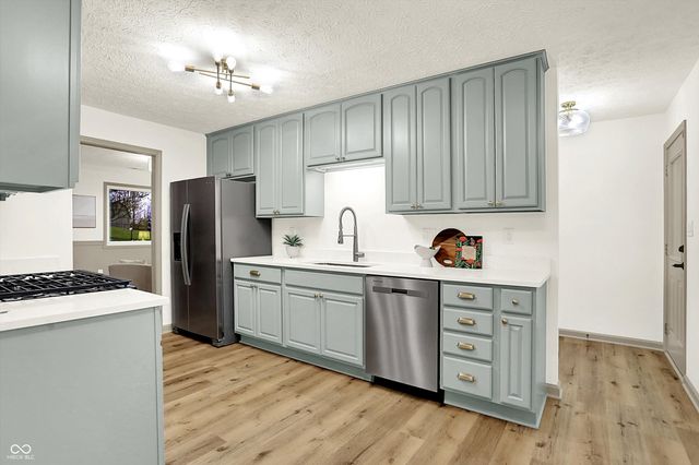 511 Boonesboro Road, Greenwood, IN 46142