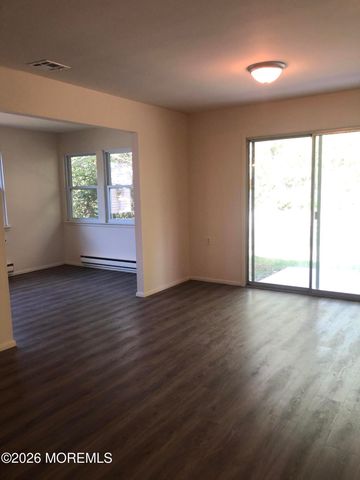 6 Dickinson Road, Brick, NJ 08724