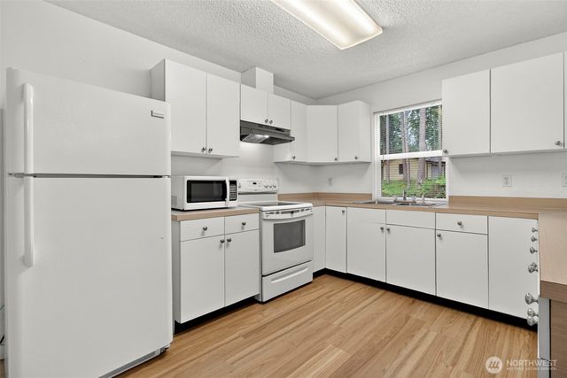 20805 133rd Avenue E, Graham, WA 98338