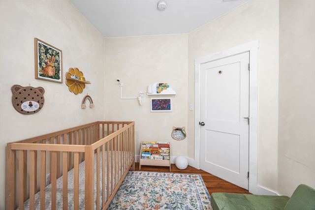 19 Conwell St 2, Somerville, MA 02143