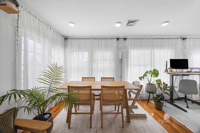 19 Conwell St 2, Somerville, MA 02143