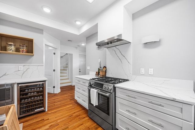 19 Conwell St 2, Somerville, MA 02143