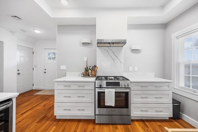 19 Conwell St 2, Somerville, MA 02143