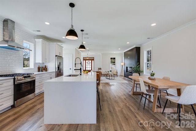 901 Edgemont Avenue, Belmont, NC 28012