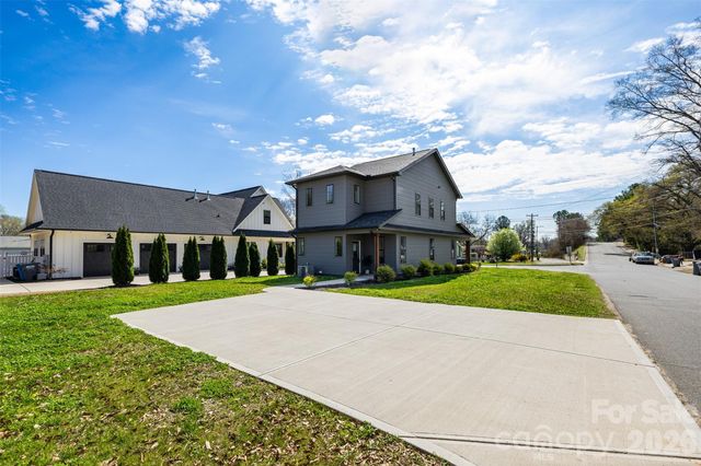 901 Edgemont Avenue, Belmont, NC 28012