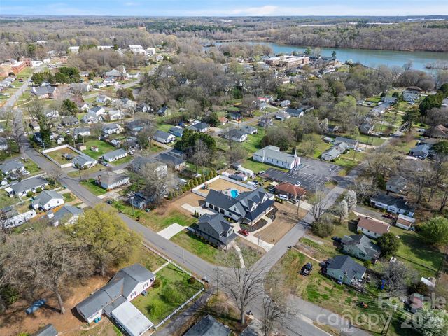 901 Edgemont Avenue, Belmont, NC 28012