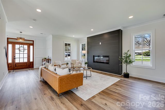 901 Edgemont Avenue, Belmont, NC 28012