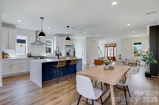 901 Edgemont Avenue, Belmont, NC 28012