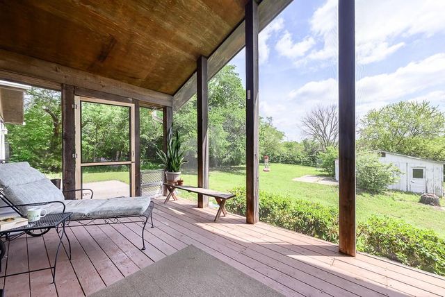 10615 Kill Creek Road, De Soto, KS 66018