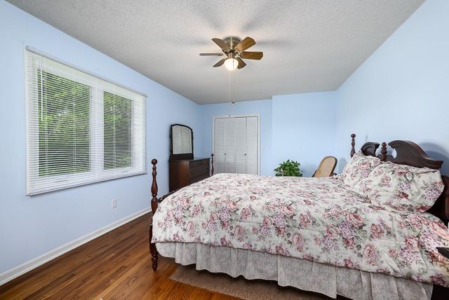 10615 Kill Creek Road, De Soto, KS 66018