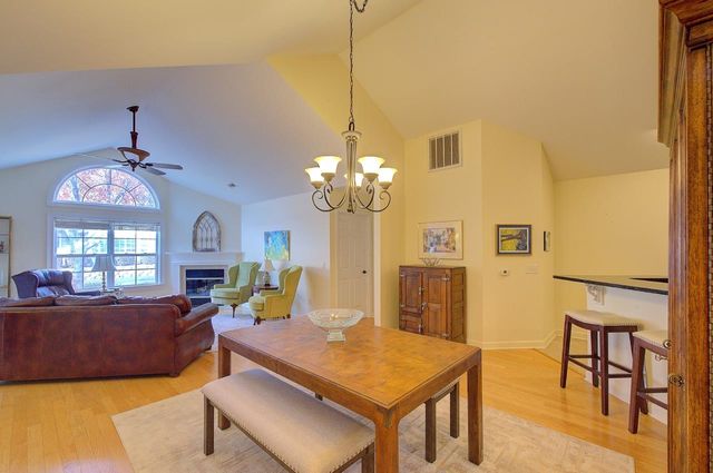 142 Ravines Lane, Spartanburg, SC 29301