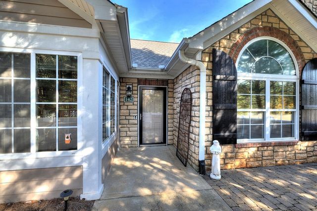 142 Ravines Lane, Spartanburg, SC 29301