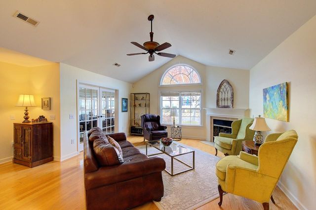 142 Ravines Lane, Spartanburg, SC 29301