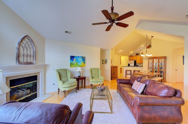 142 Ravines Lane, Spartanburg, SC 29301