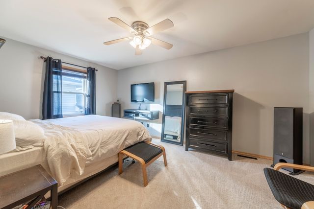 1811 W 86th Lane, Merrillville, IN 46410