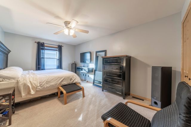 1811 W 86th Lane, Merrillville, IN 46410