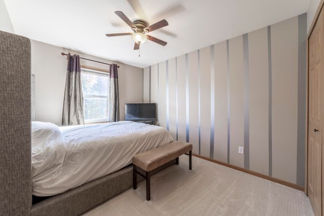 1811 W 86th Lane, Merrillville, IN 46410